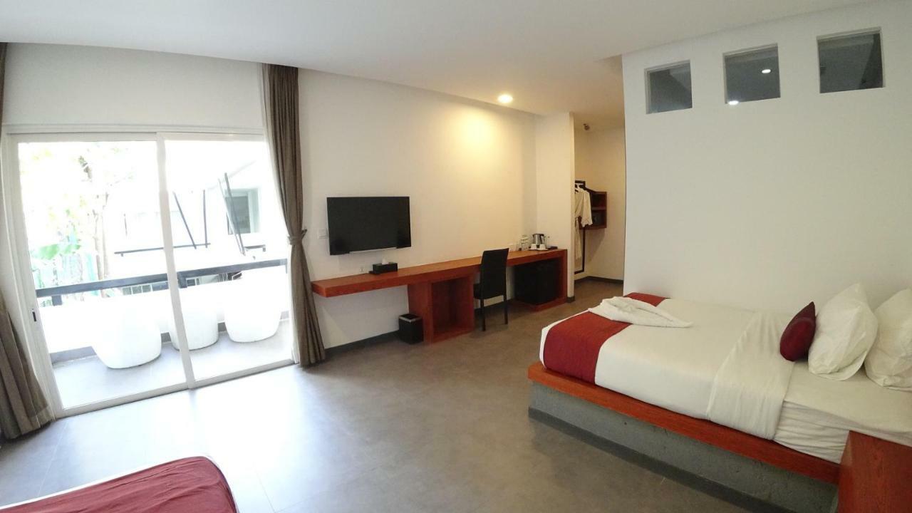 Hotel Records Phnom Penh Zewnętrze zdjęcie