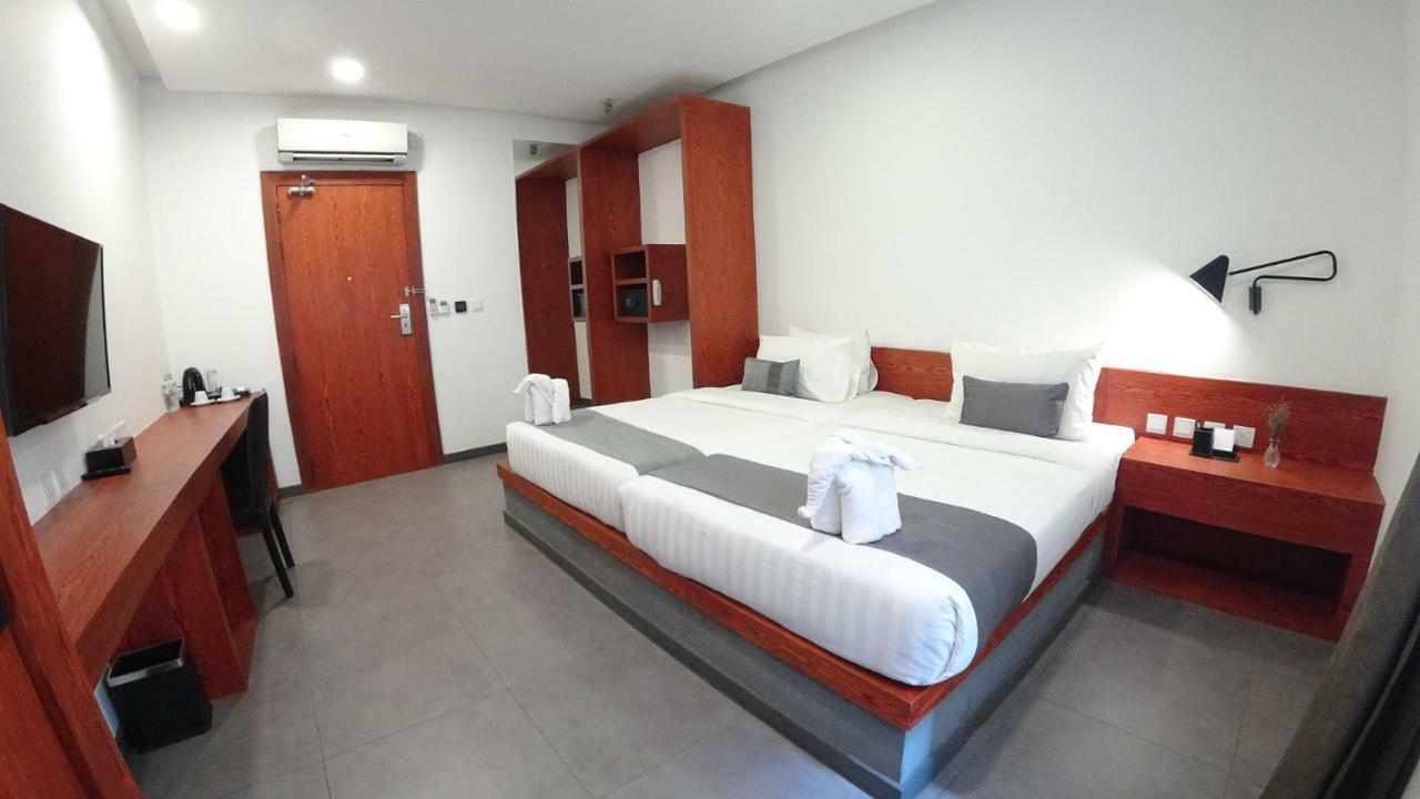 Hotel Records Phnom Penh Zewnętrze zdjęcie