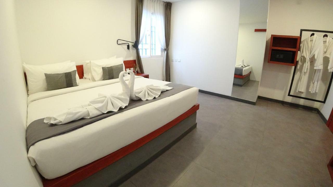 Hotel Records Phnom Penh Zewnętrze zdjęcie