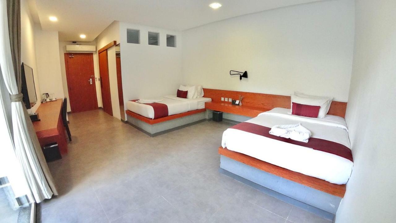 Hotel Records Phnom Penh Zewnętrze zdjęcie