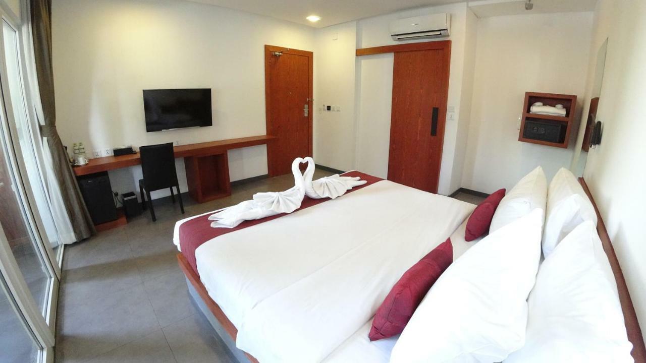 Hotel Records Phnom Penh Zewnętrze zdjęcie