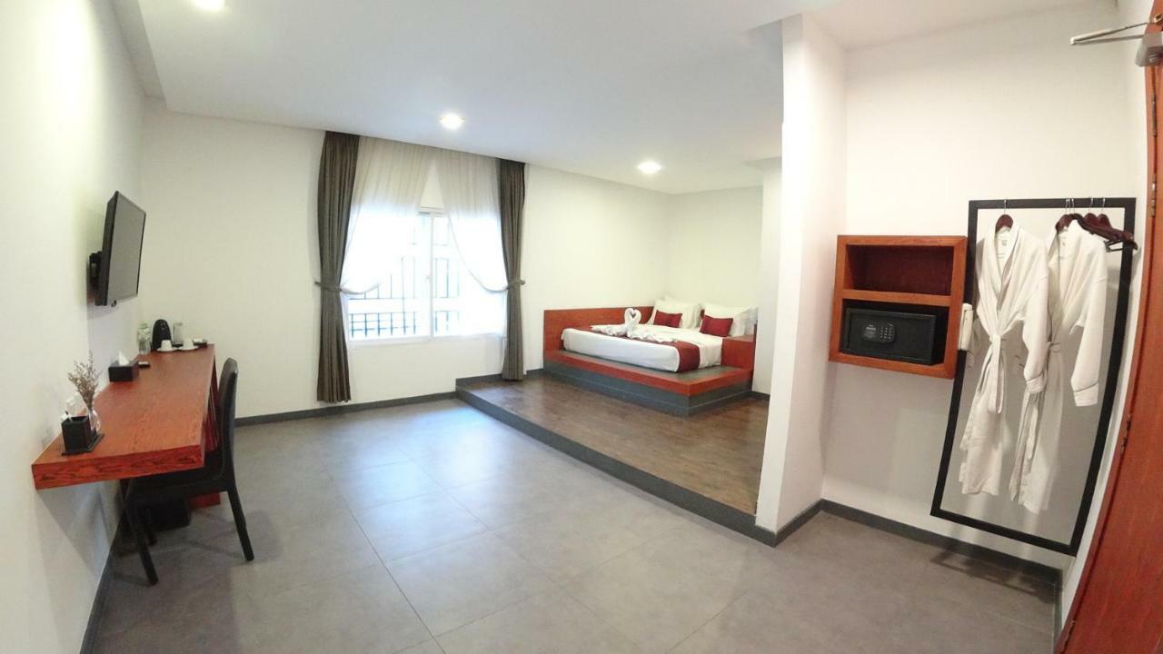 Hotel Records Phnom Penh Zewnętrze zdjęcie
