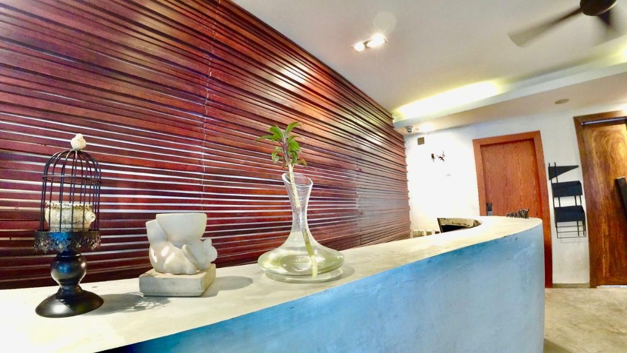 Hotel Records Phnom Penh Zewnętrze zdjęcie