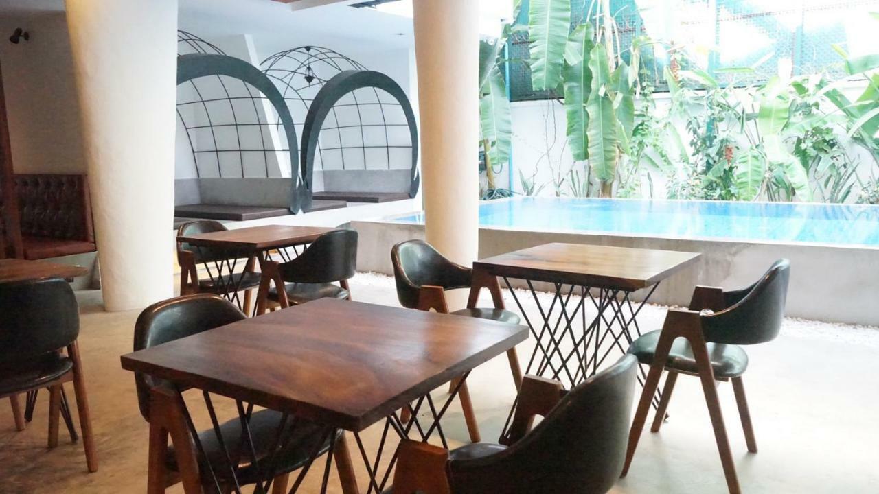 Hotel Records Phnom Penh Zewnętrze zdjęcie